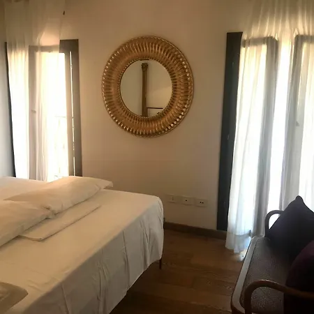 דירה Modern With Terrace