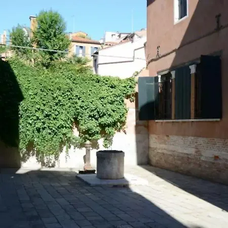 Apartment Modern With Terrace Venedig