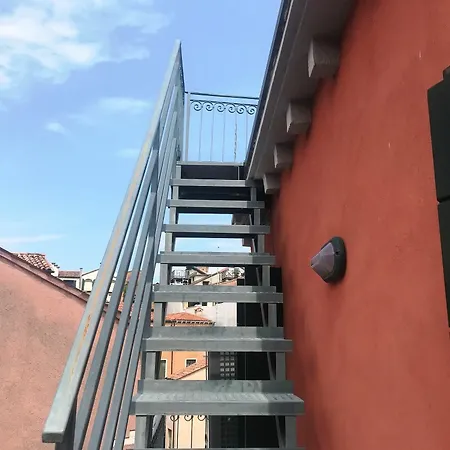 Modern With Terrace Apartment *