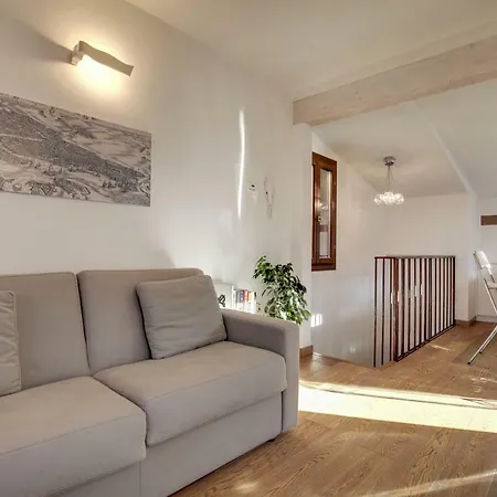 Apartment Modern With Terrace Venice