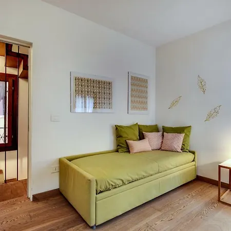 Modern With Terrace Apartment *